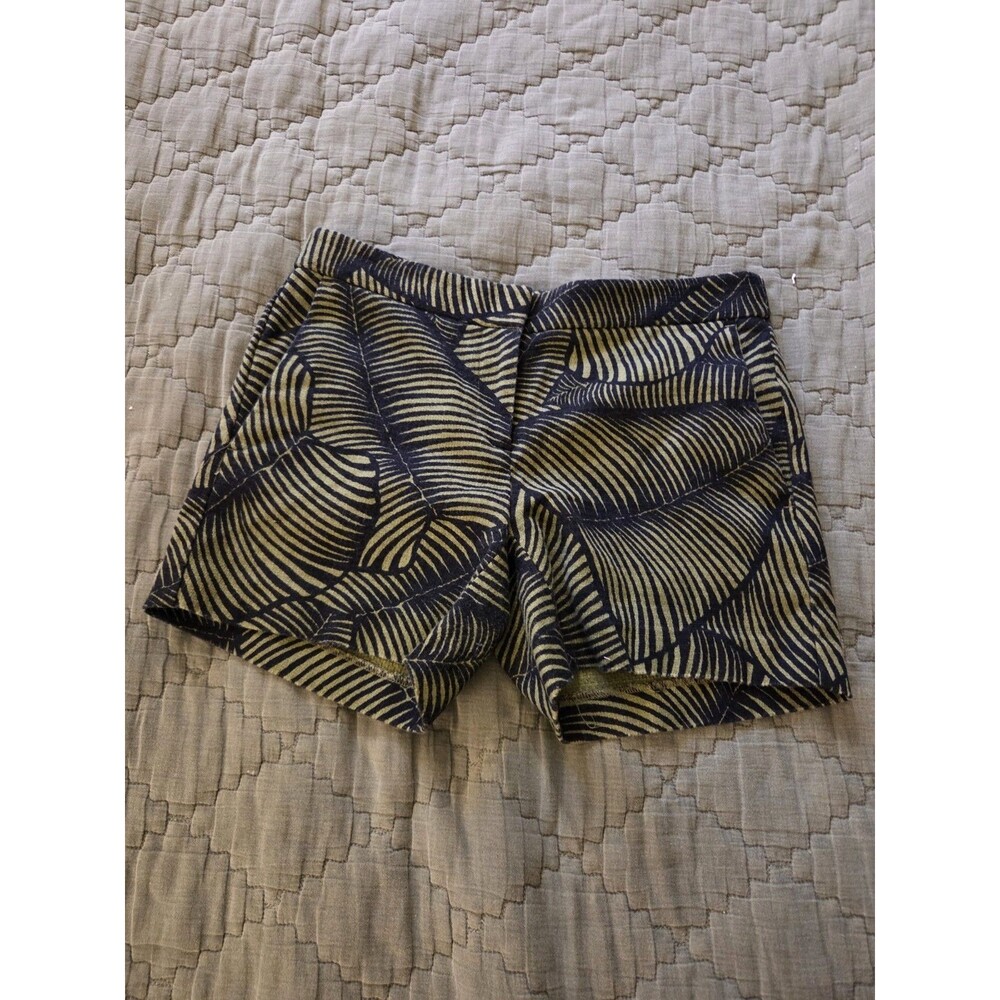 Ann Taylor Black And Green Palm Leaf Print Dressy Shorts Size 0